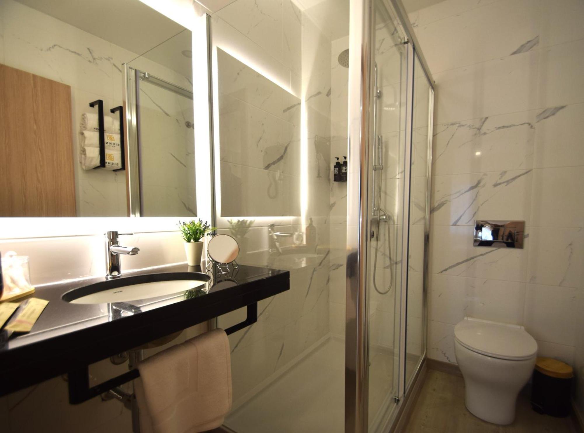 Sienna Hotel Rio Maior Bagian luar foto