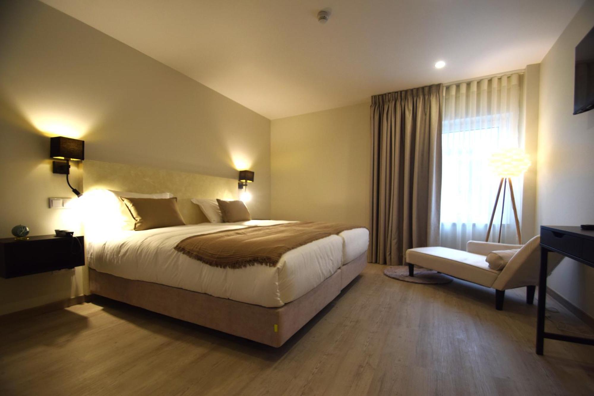 Sienna Hotel Rio Maior Bagian luar foto